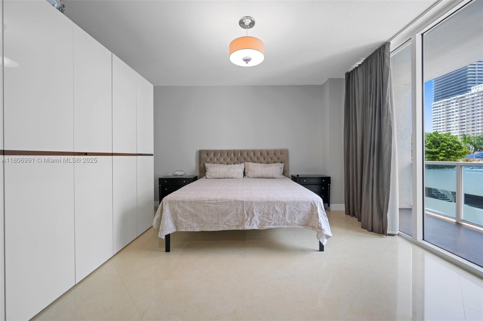 1945 S Ocean Dr #404, Hallandale Beach, Florida image 13