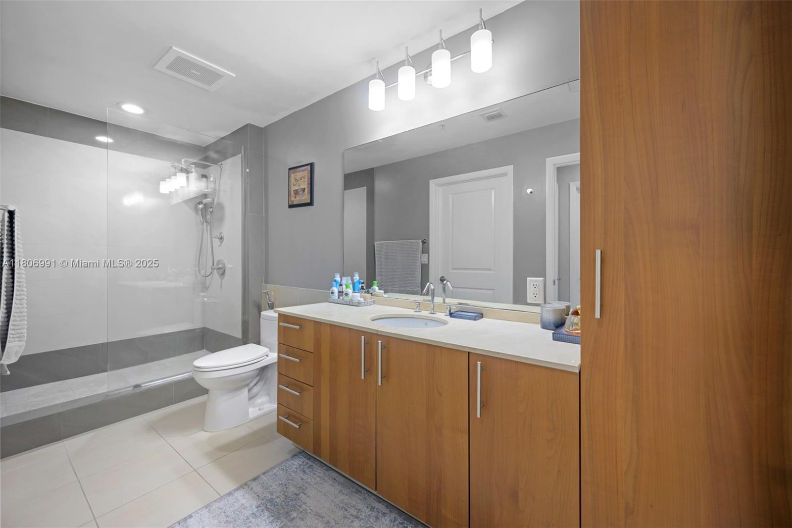 1945 S Ocean Dr #404, Hallandale Beach, Florida image 17
