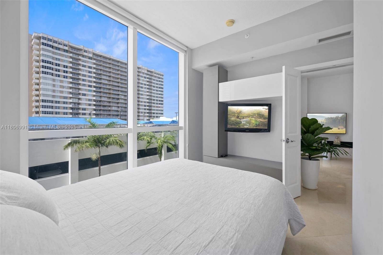 1945 S Ocean Dr #404, Hallandale Beach, Florida image 19