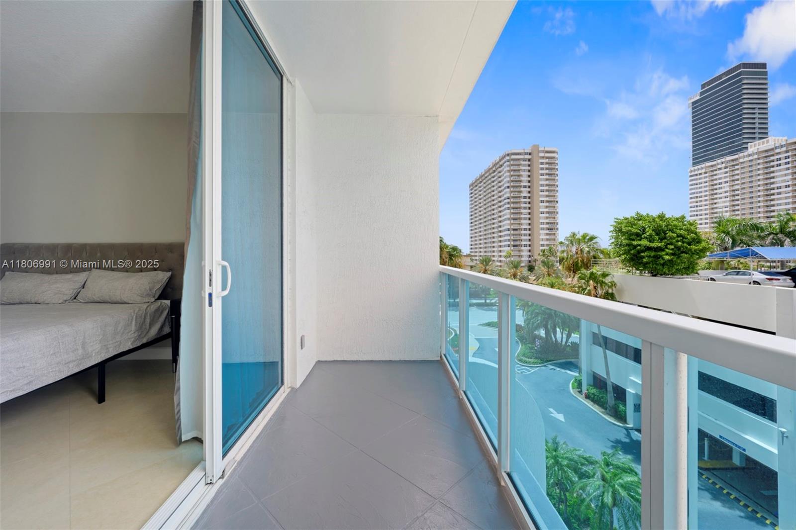 1945 S Ocean Dr #404, Hallandale Beach, Florida image 2