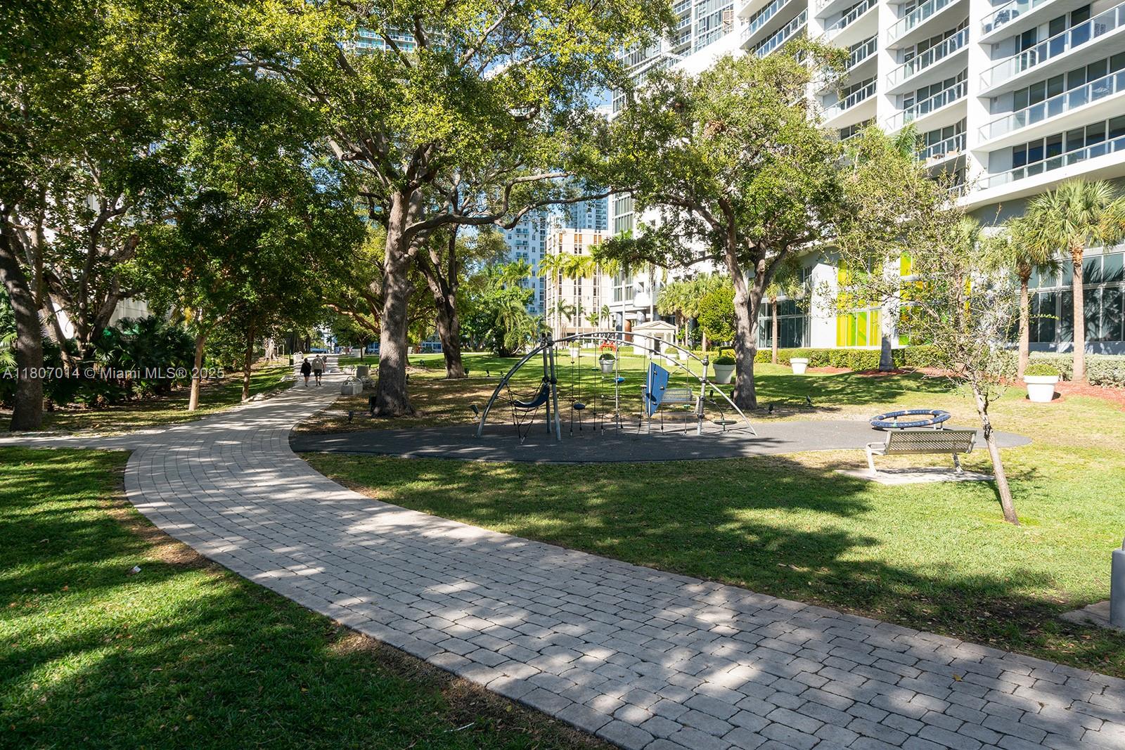 495 Brickell Ave #2703, Miami FL 33131