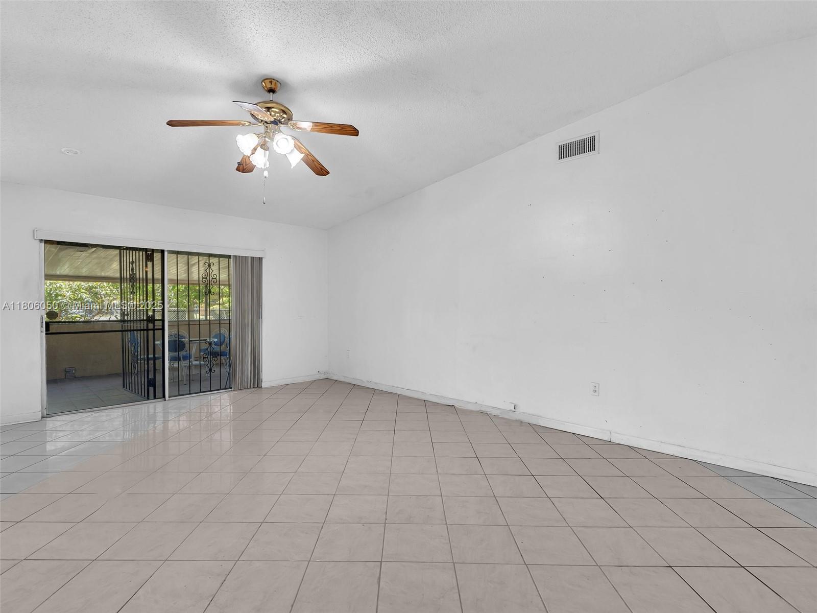 3034 NW 204 Terrace, Miami Gardens, Florida image 6