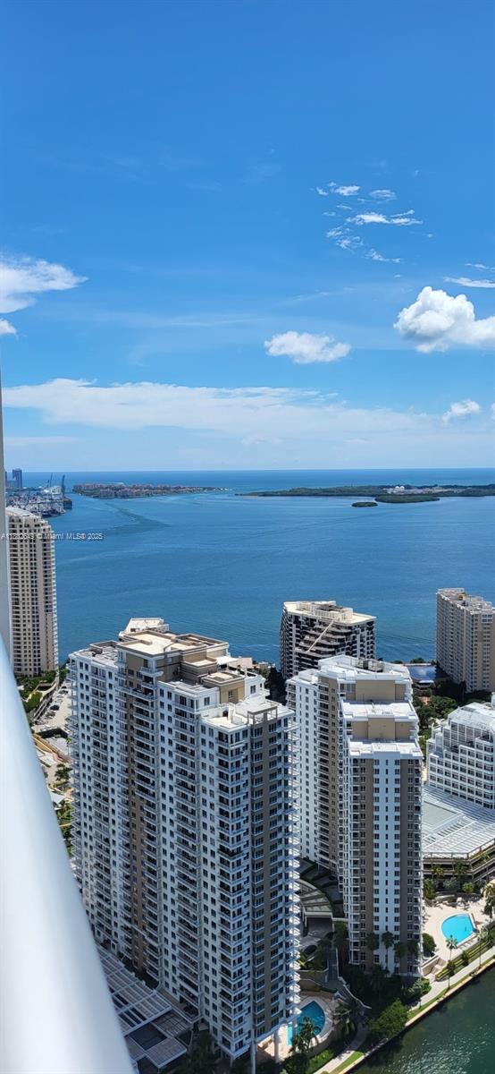 475 Brickell Ave #4911, Miami FL 33131