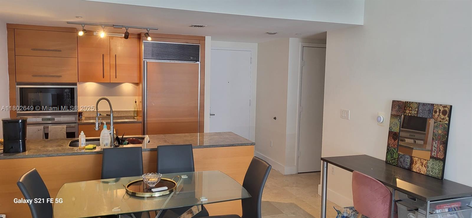 475 Brickell Ave #4911, Miami FL 33131