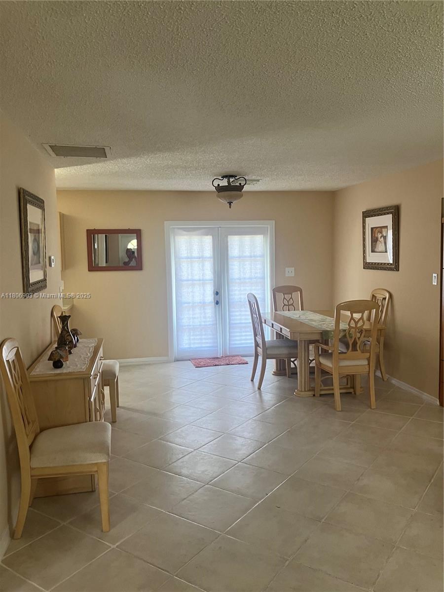 5207 Birch Dr, Fort Pierce, Florida image 10