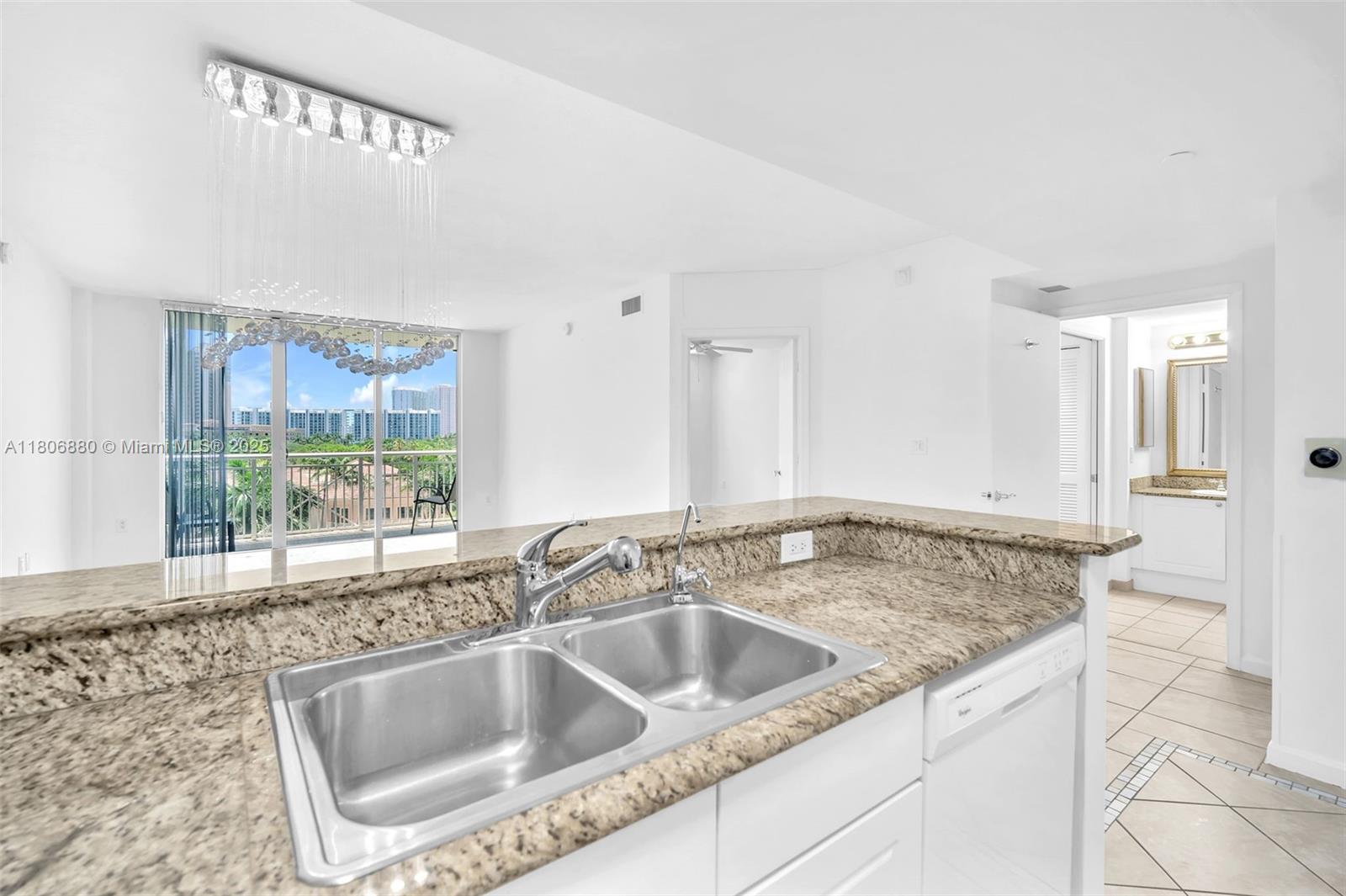 19501 W Country Club Dr #607, Aventura, Florida image 8