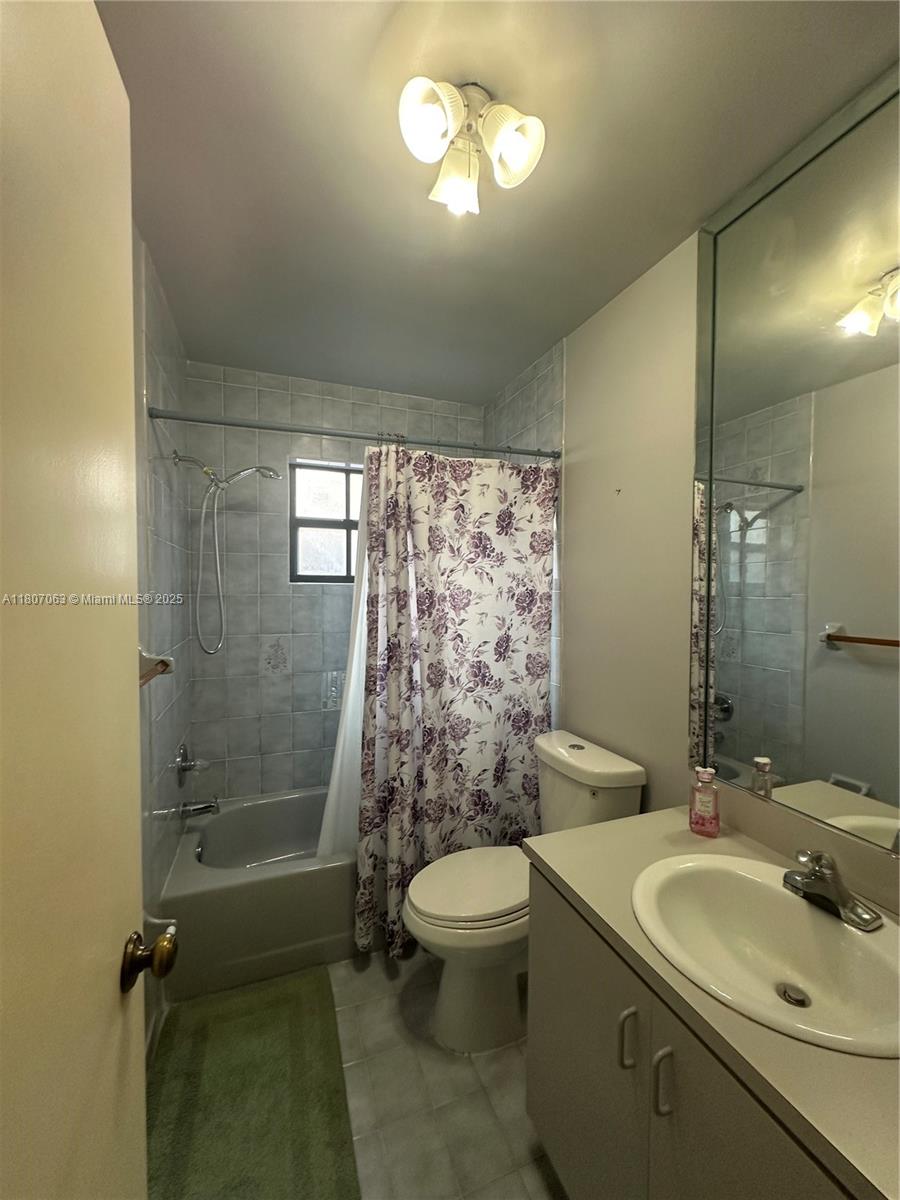 10075 NW 129th Ter, Hialeah Gardens, Florida image 12