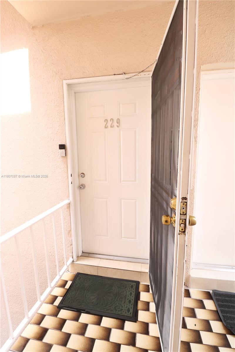 1560 W 46th St #229, Hialeah, Florida image 4