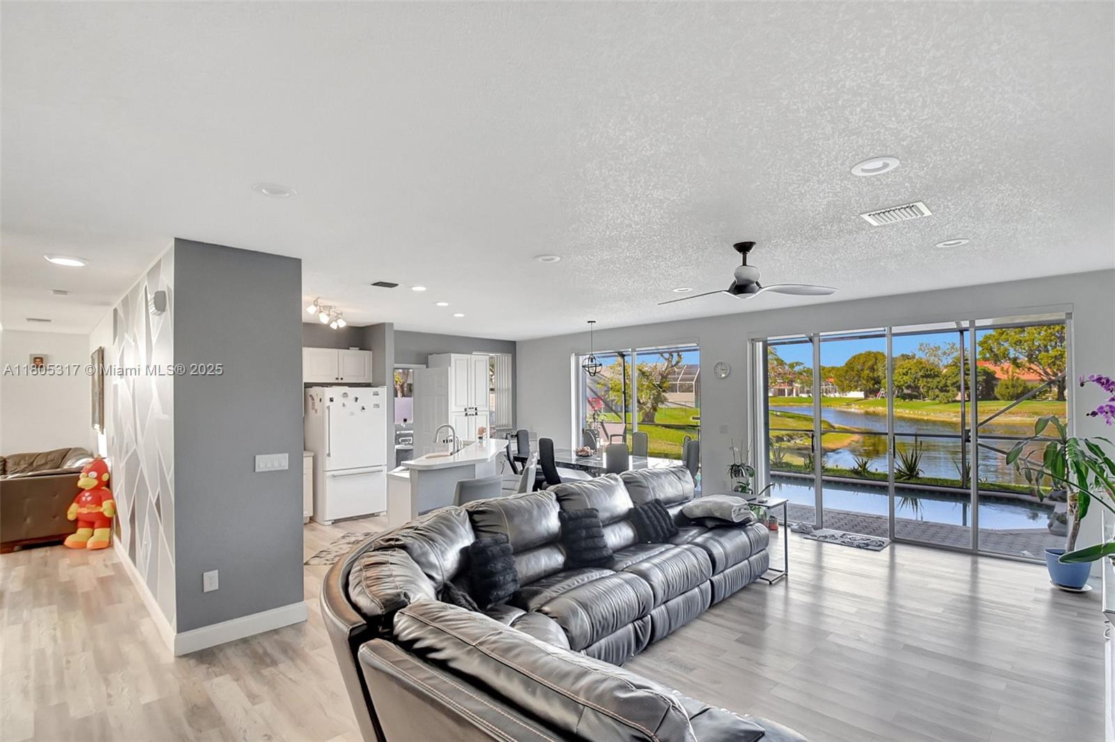 Property photo # 6