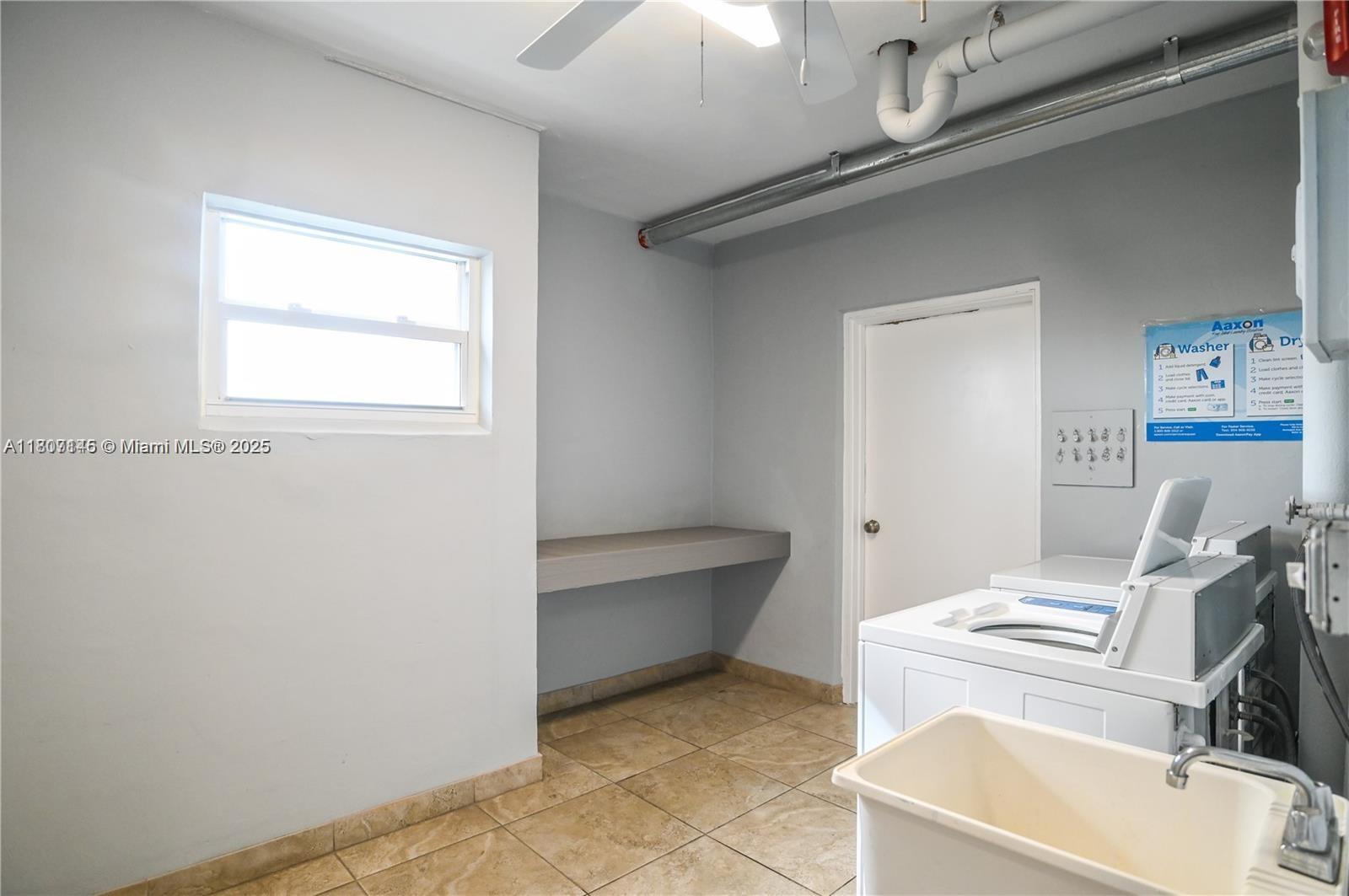 1425 Atlantic Shores Blvd #204, Hallandale Beach, Florida image 2