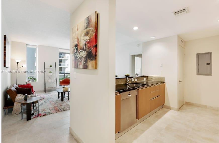 Property photo # 7