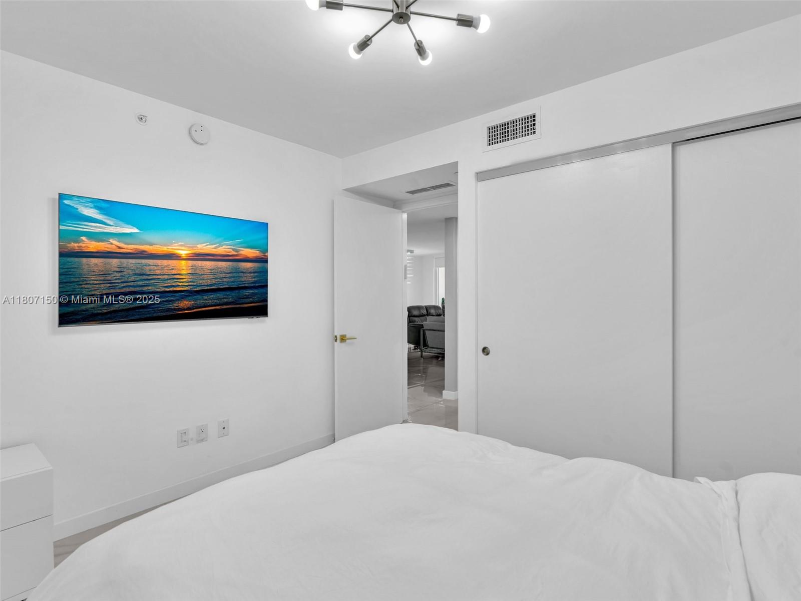 9821 E Bay Harbor Dr #302, Bay Harbor Islands, Florida image 22