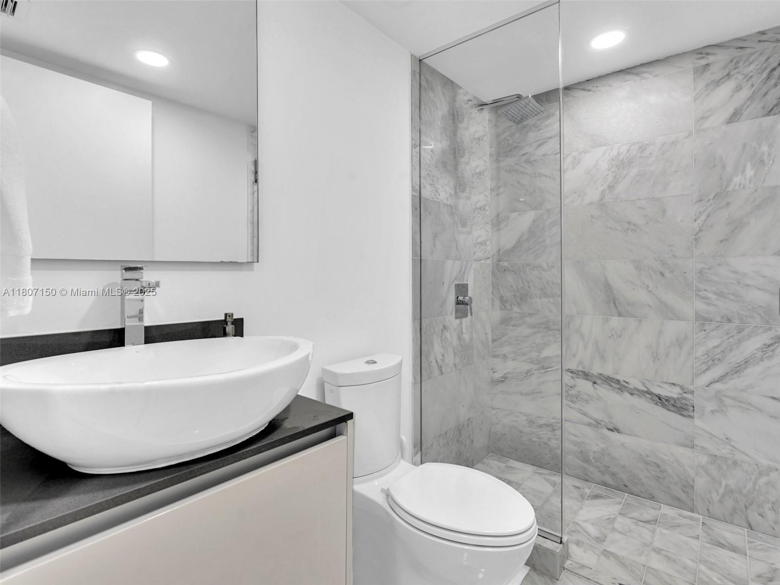9821 E Bay Harbor Dr #302, Bay Harbor Islands, Florida image 24