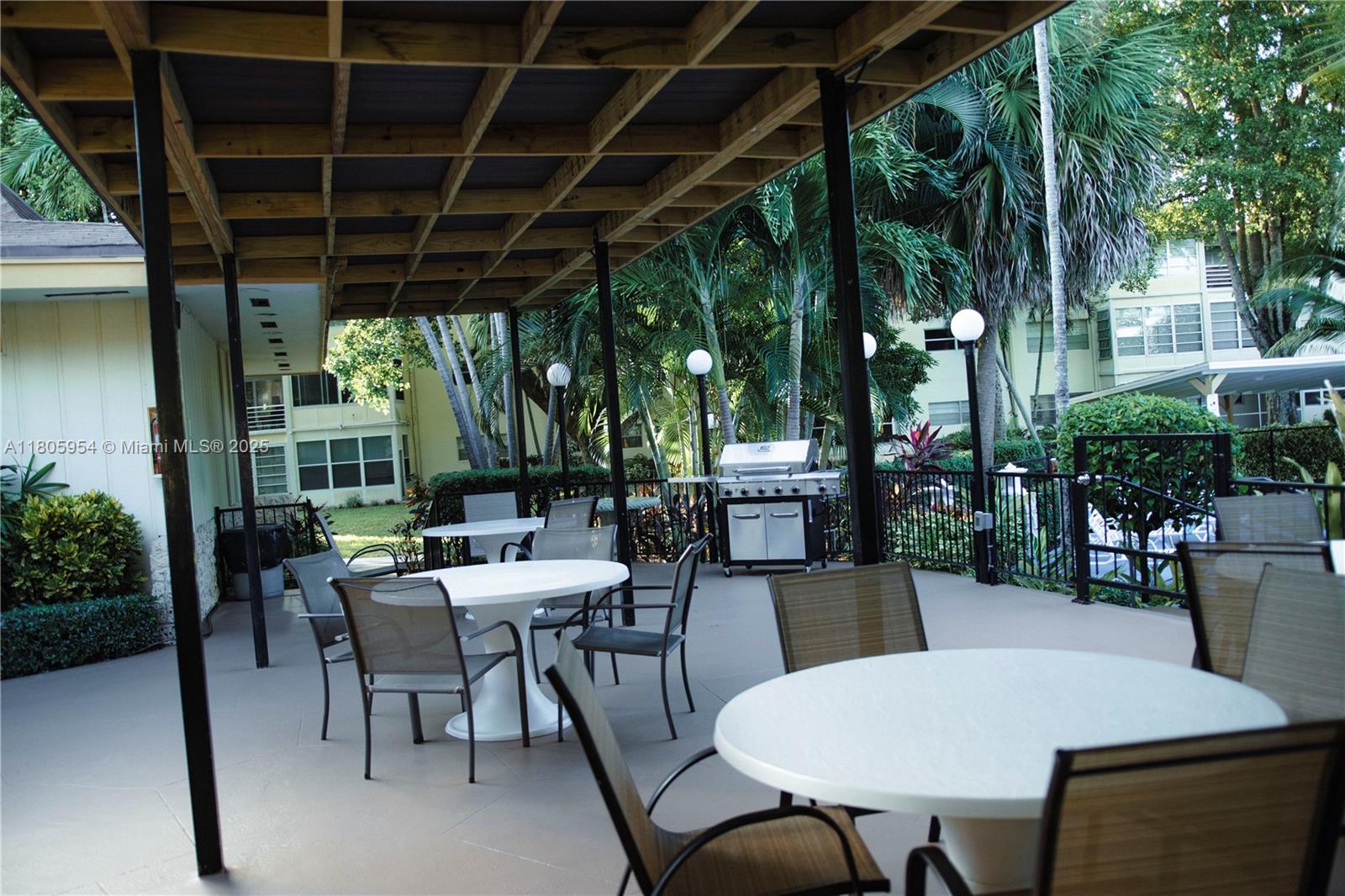 5141 W Oakland Park Blvd #210, Lauderdale Lakes, Florida image 25