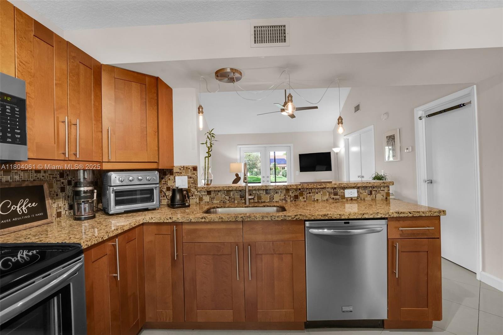 Property photo # 4