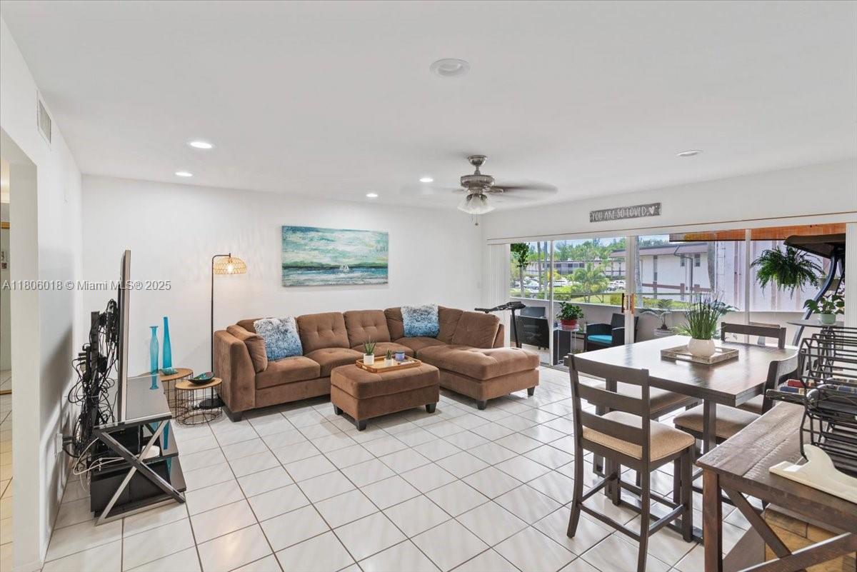 7 N Greenway Vlg N #205, Royal Palm Beach, Florida image 3