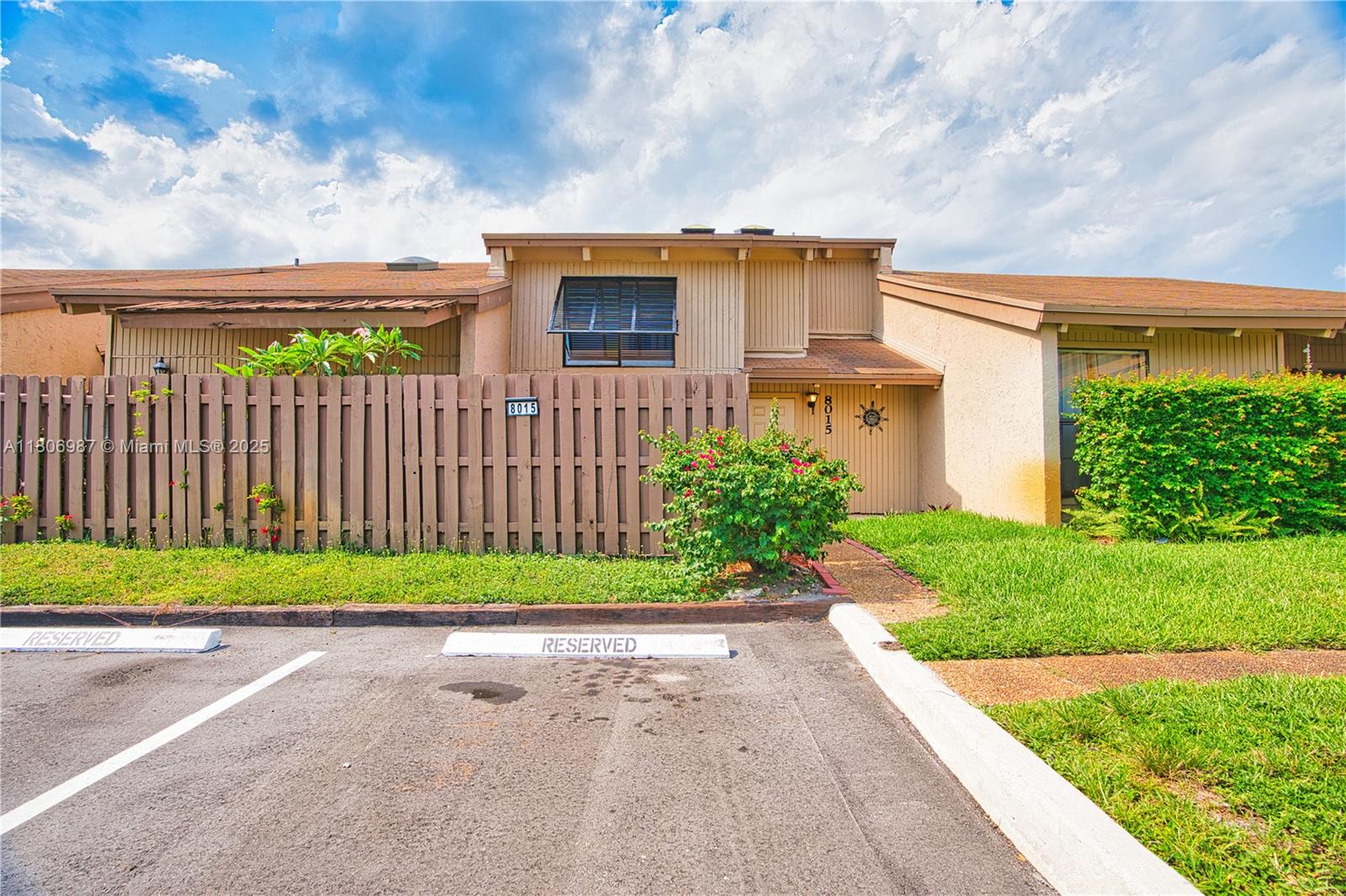 8015 SW 21st Ct, Davie, Florida image 1