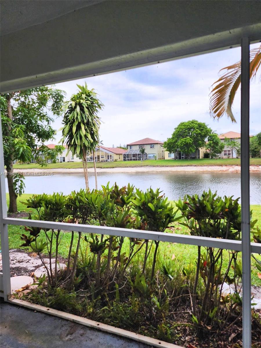 8014 Big Pine Way, Riviera Beach, Florida image 15