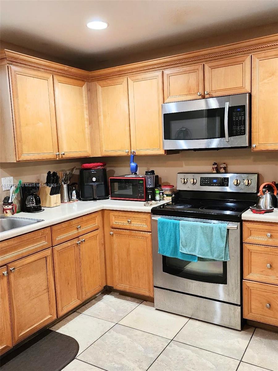 8014 Big Pine Way, Riviera Beach, Florida image 5