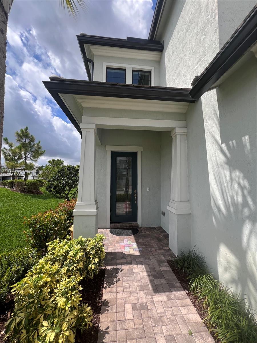 2814 Primrose Pl, Oakland Park, Florida image 3