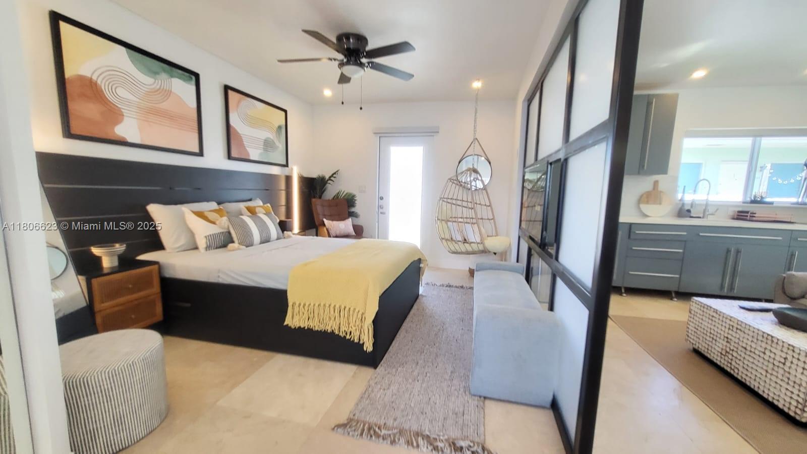338 Roosevelt St, Hollywood, Florida image 2