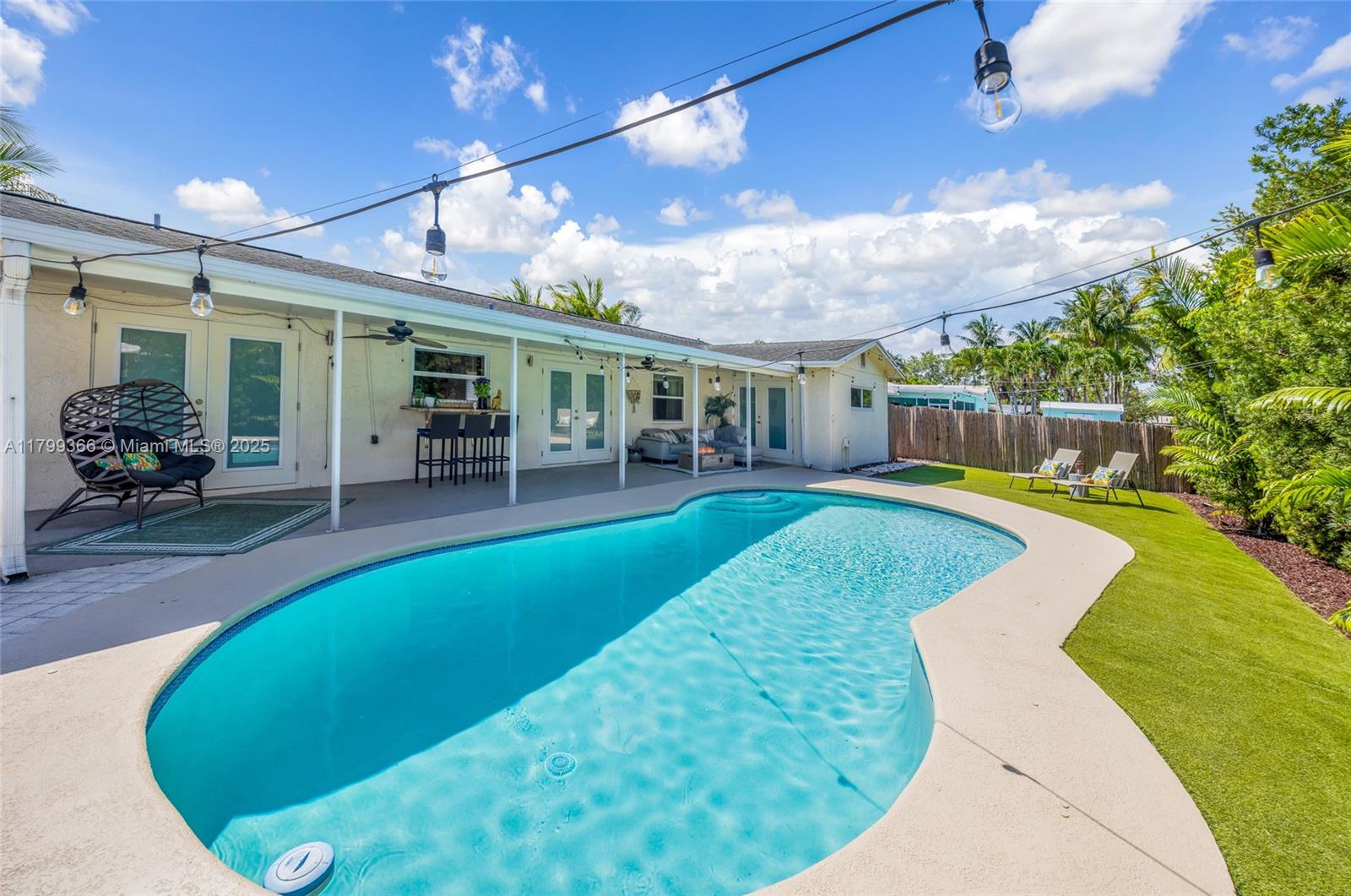 6847 NW 24th Way, Fort Lauderdale, Florida image 2