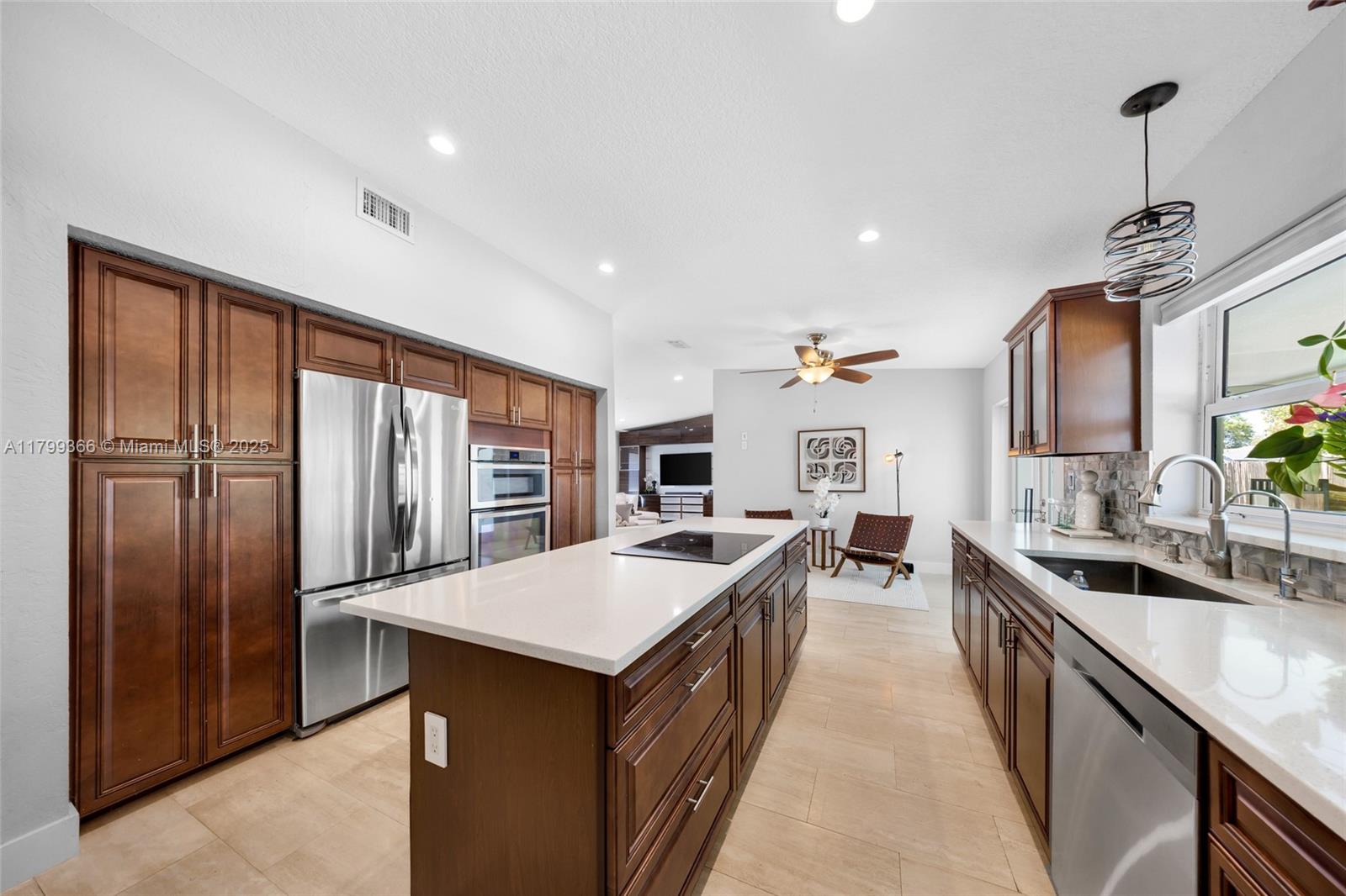 6847 NW 24th Way, Fort Lauderdale, Florida image 4