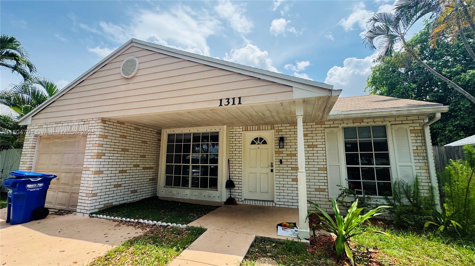 Residential, Pembroke Pines, Florida image 18