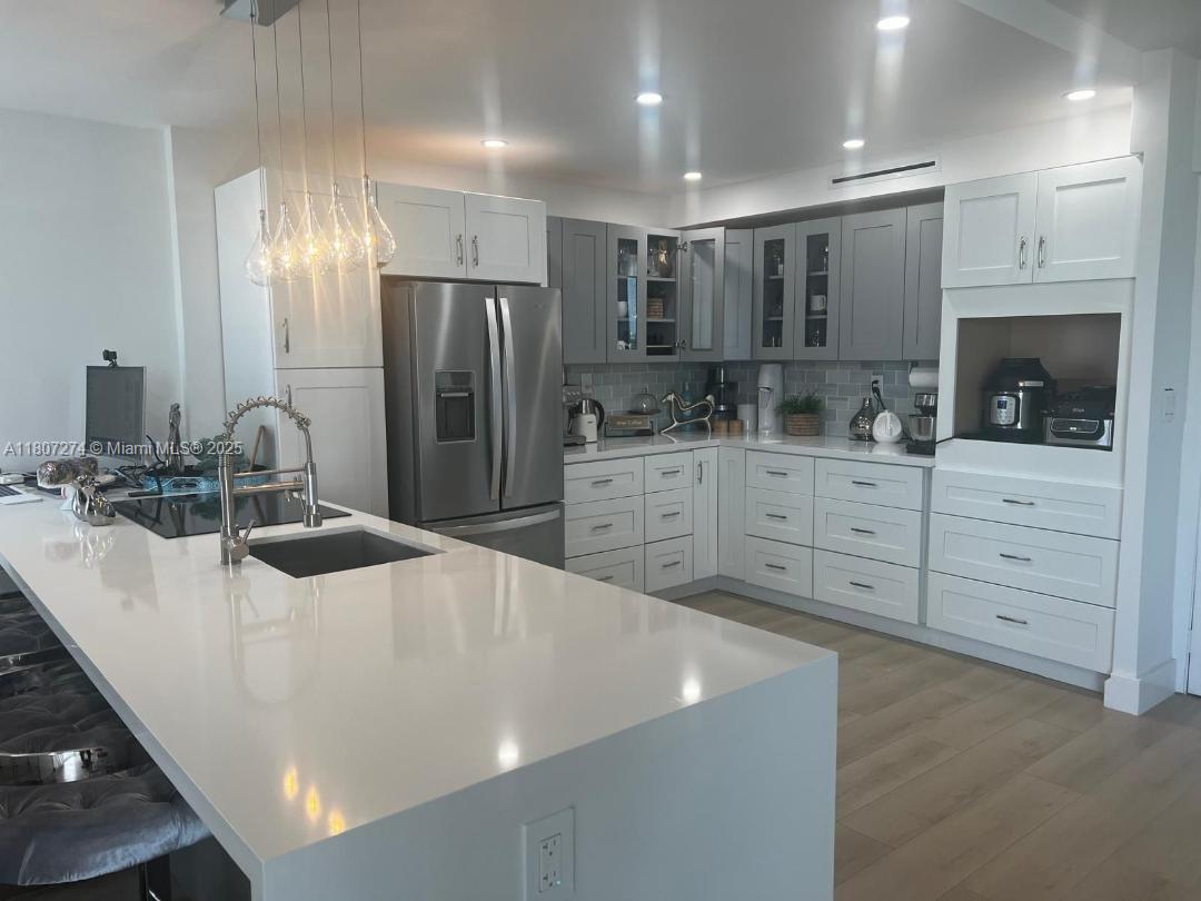 Residential, Aventura, Florida image 1