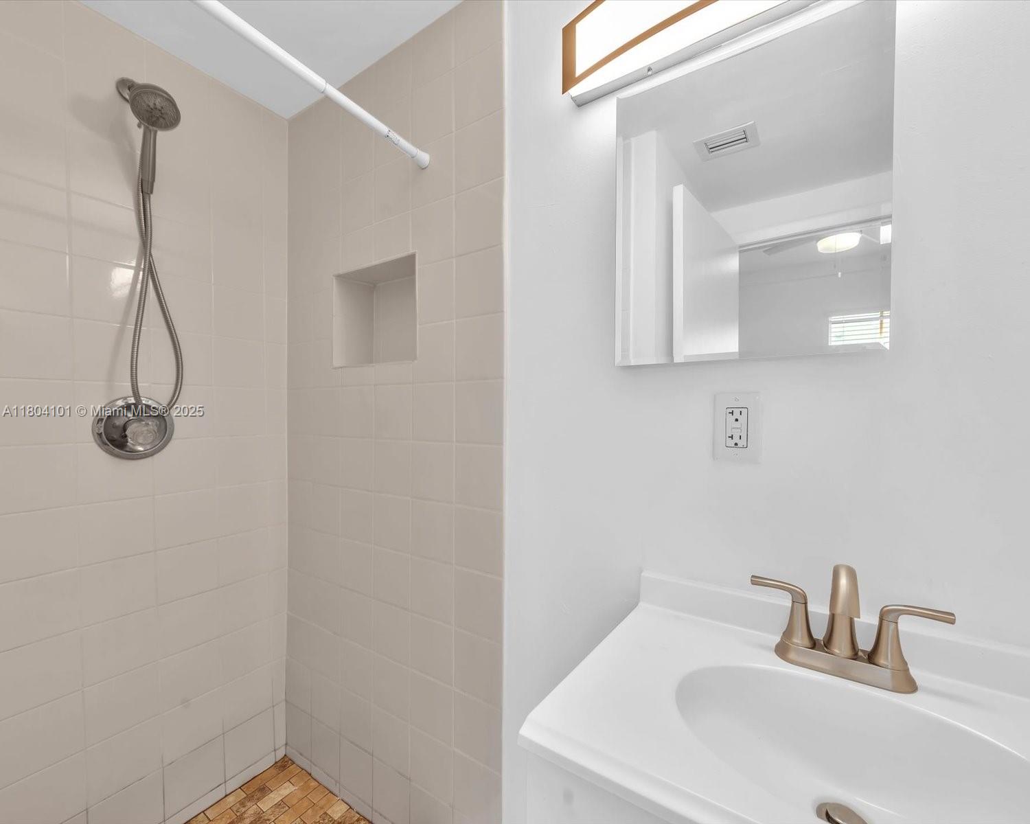 1218 Drexel Ave #304, Miami Beach, Florida image 28