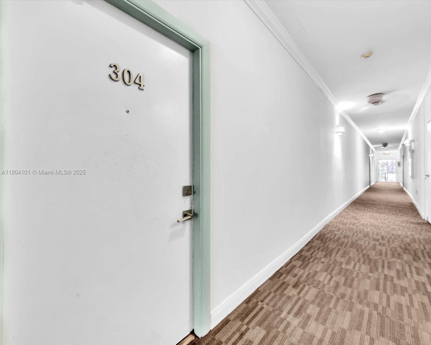 1218 Drexel Ave #304, Miami Beach, Florida image 4