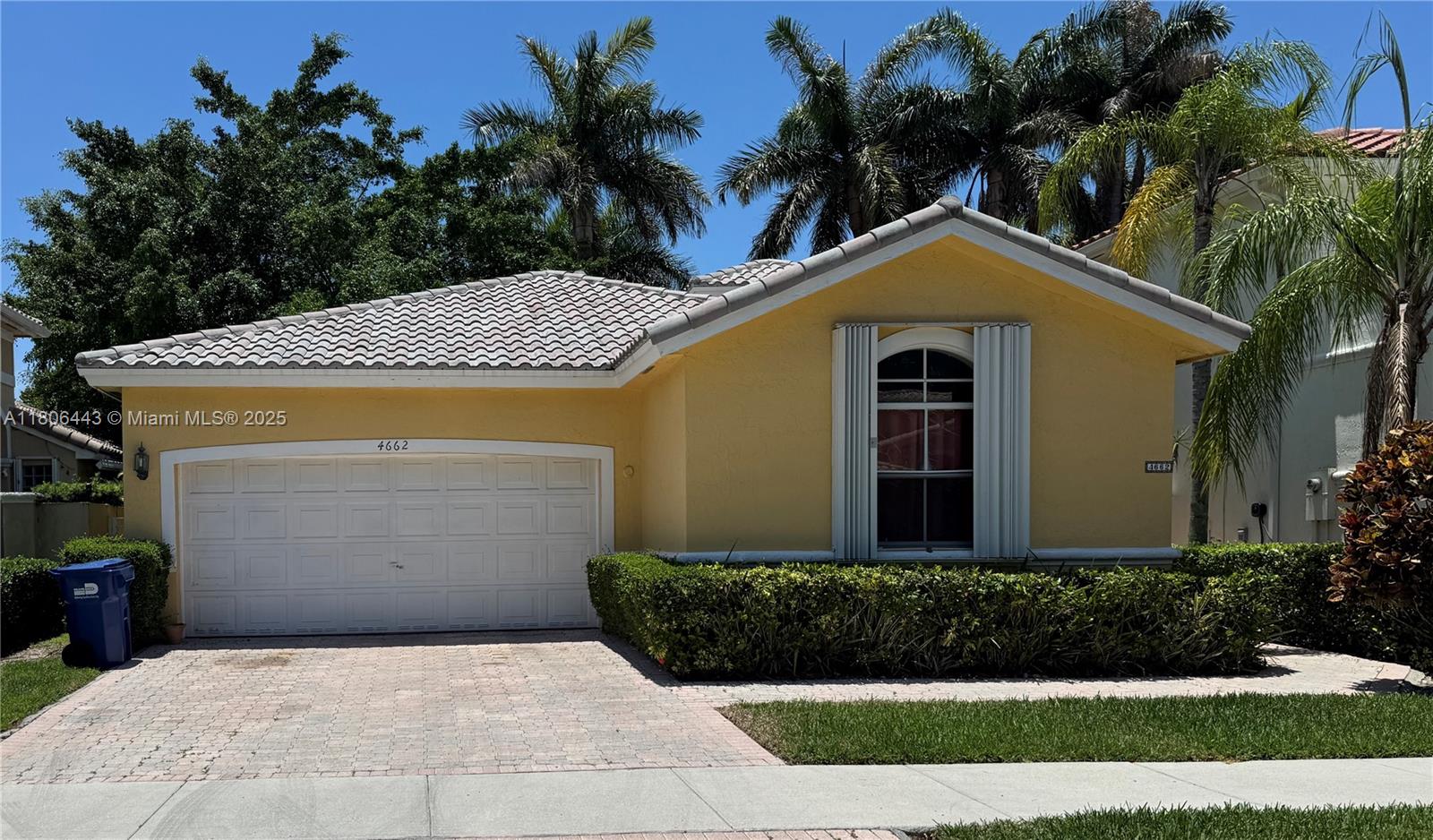 4662 NW 94th Ct, Doral, Florida image 2