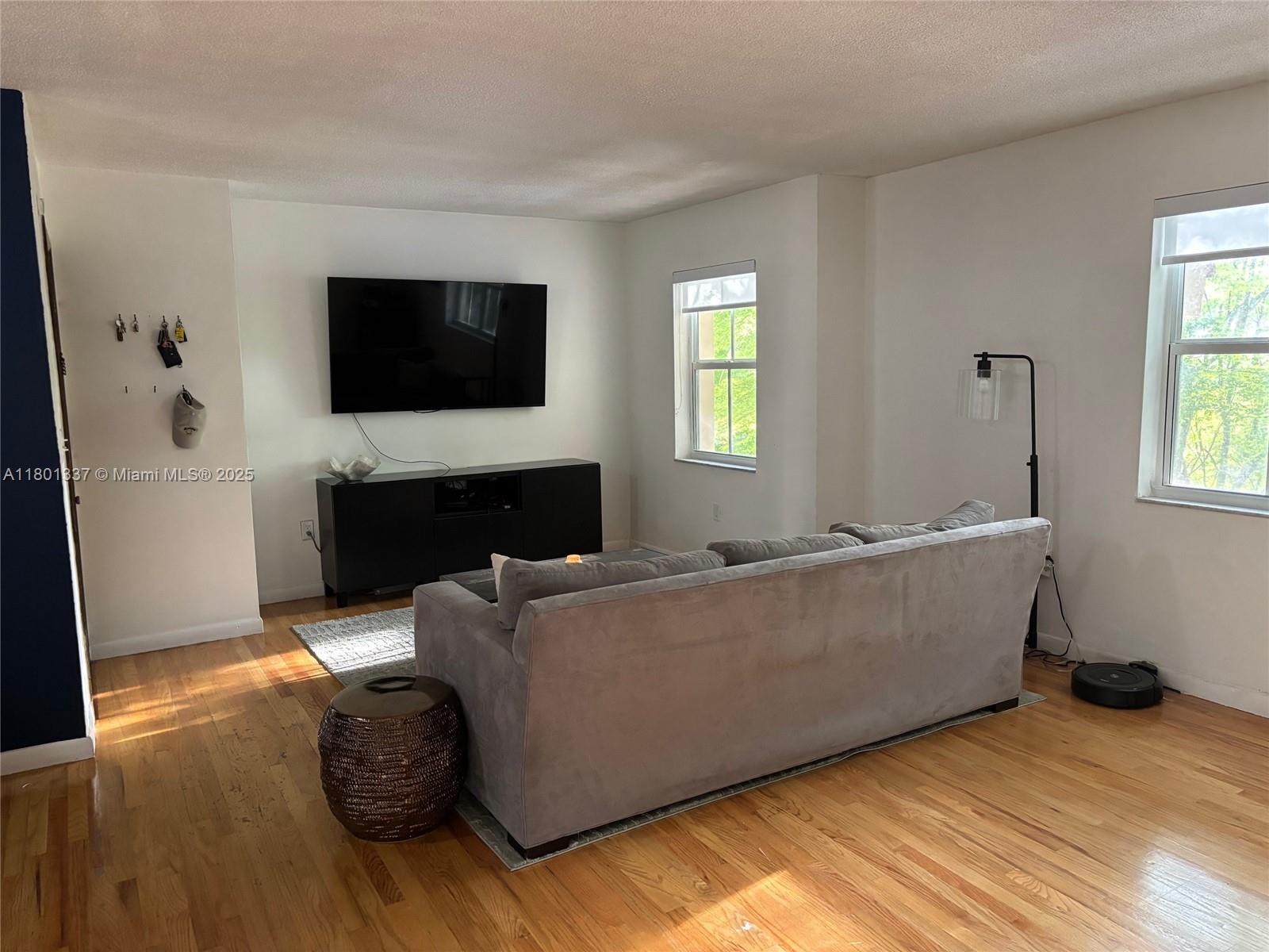 1100 Salzedo St #3A, Coral Gables, Florida image 4