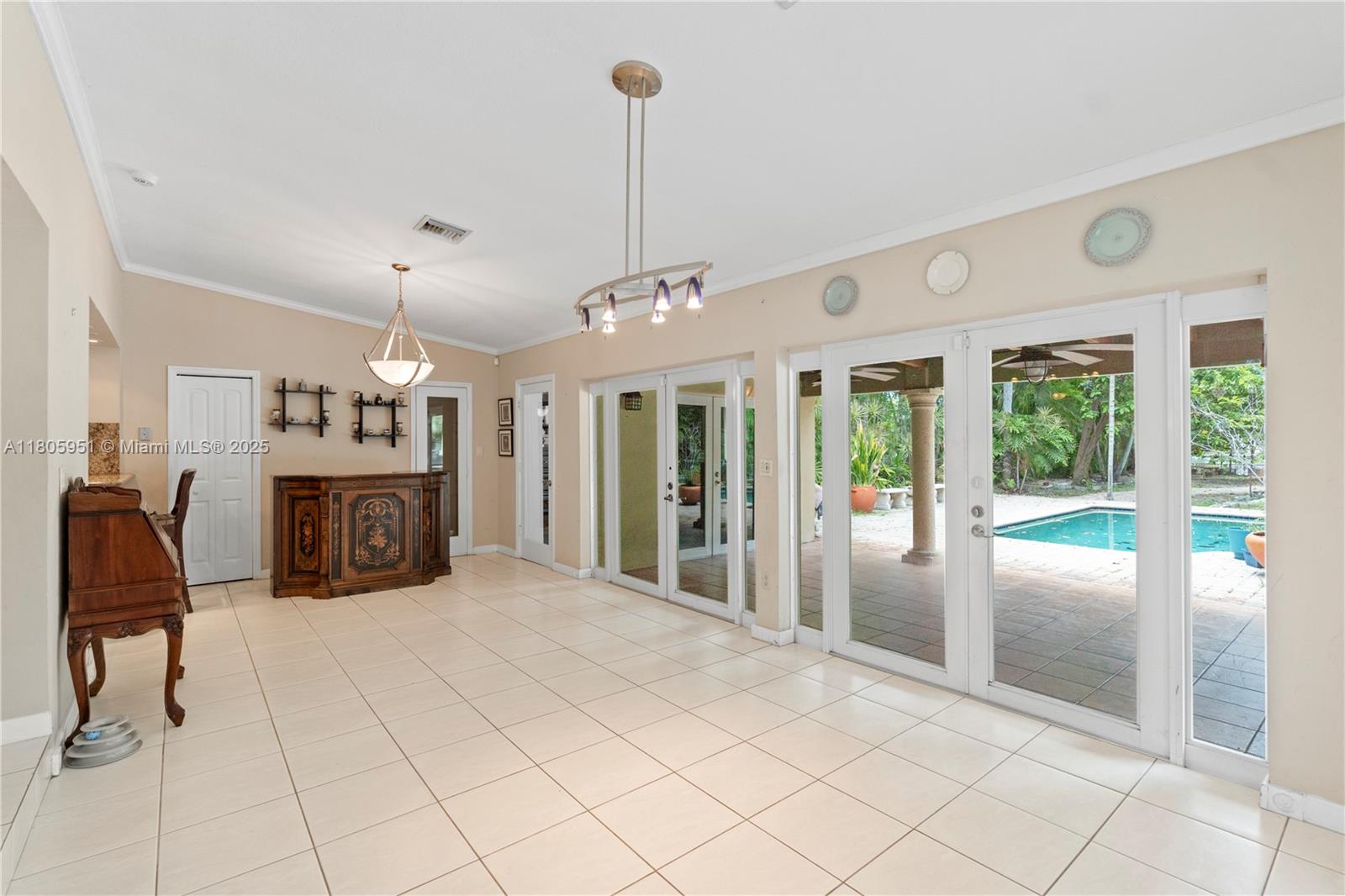 1090 Meadowlark Ave, Miami Springs, Florida image 10