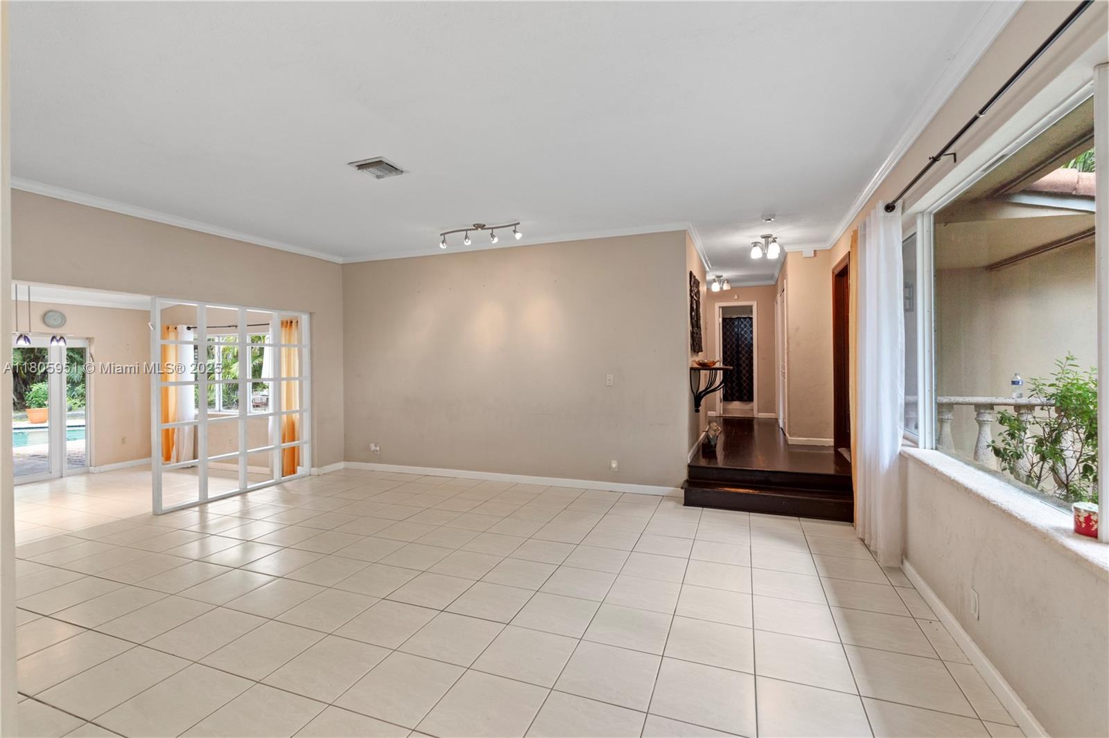 1090 Meadowlark Ave, Miami Springs, Florida image 7