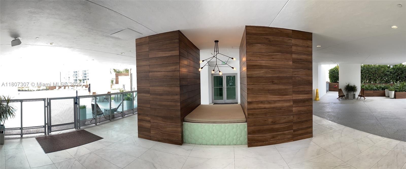 350 S Miami Ave #2211, Miami FL 33130