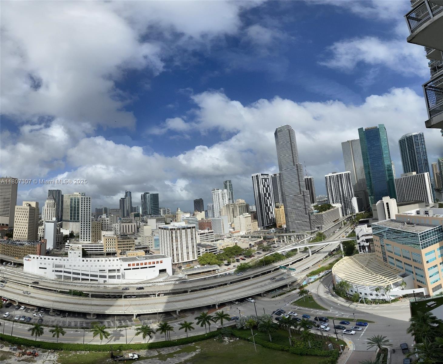 350 S Miami Ave #2211, Miami FL 33130