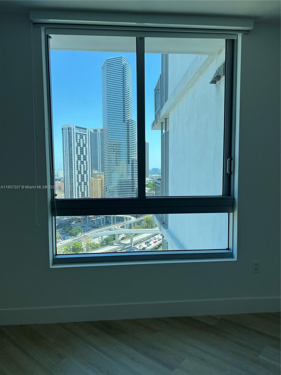 350 S Miami Ave #2211, Miami FL 33130