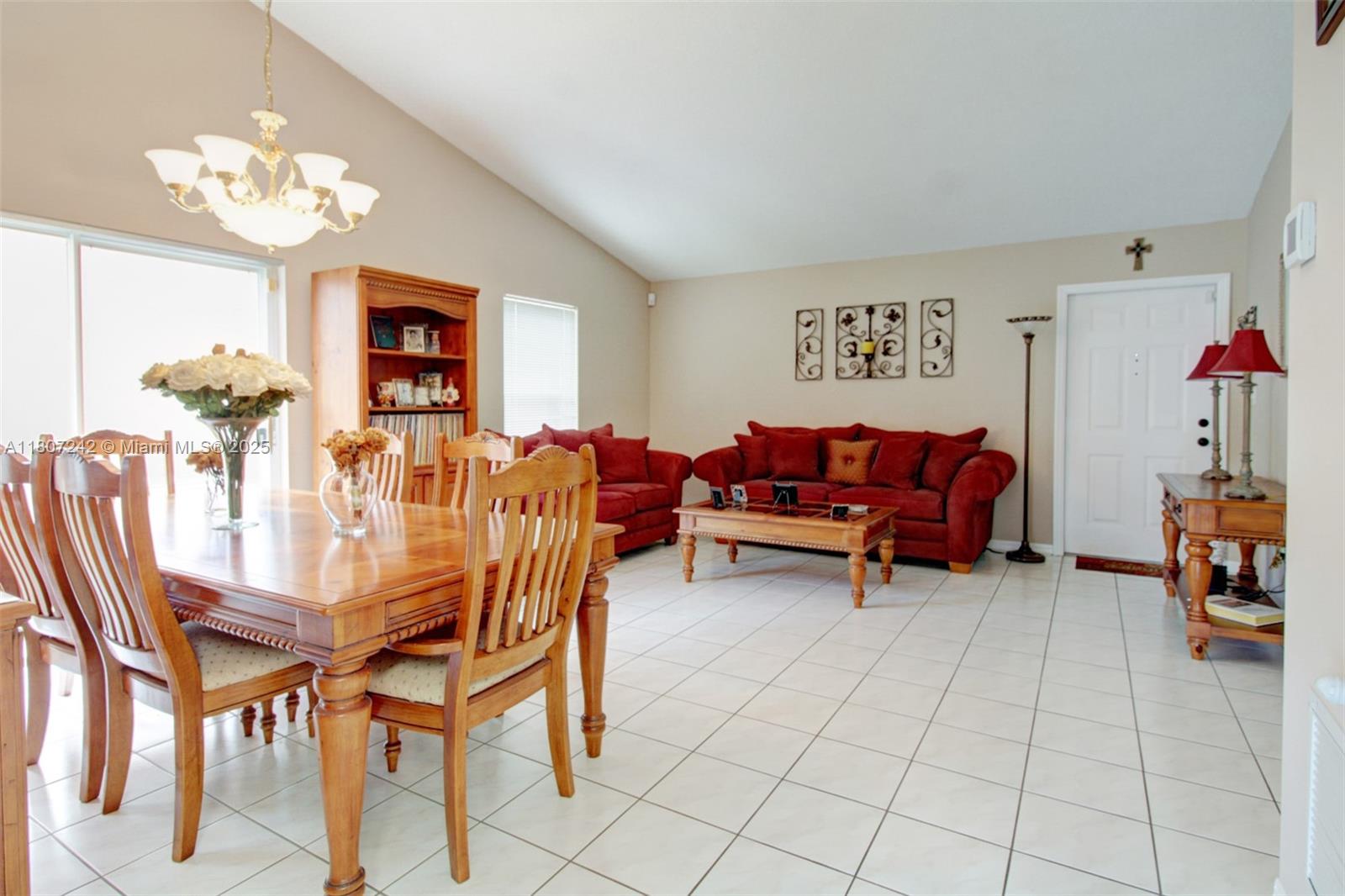 19171 NW 89th Ct, Hialeah, Florida image 20