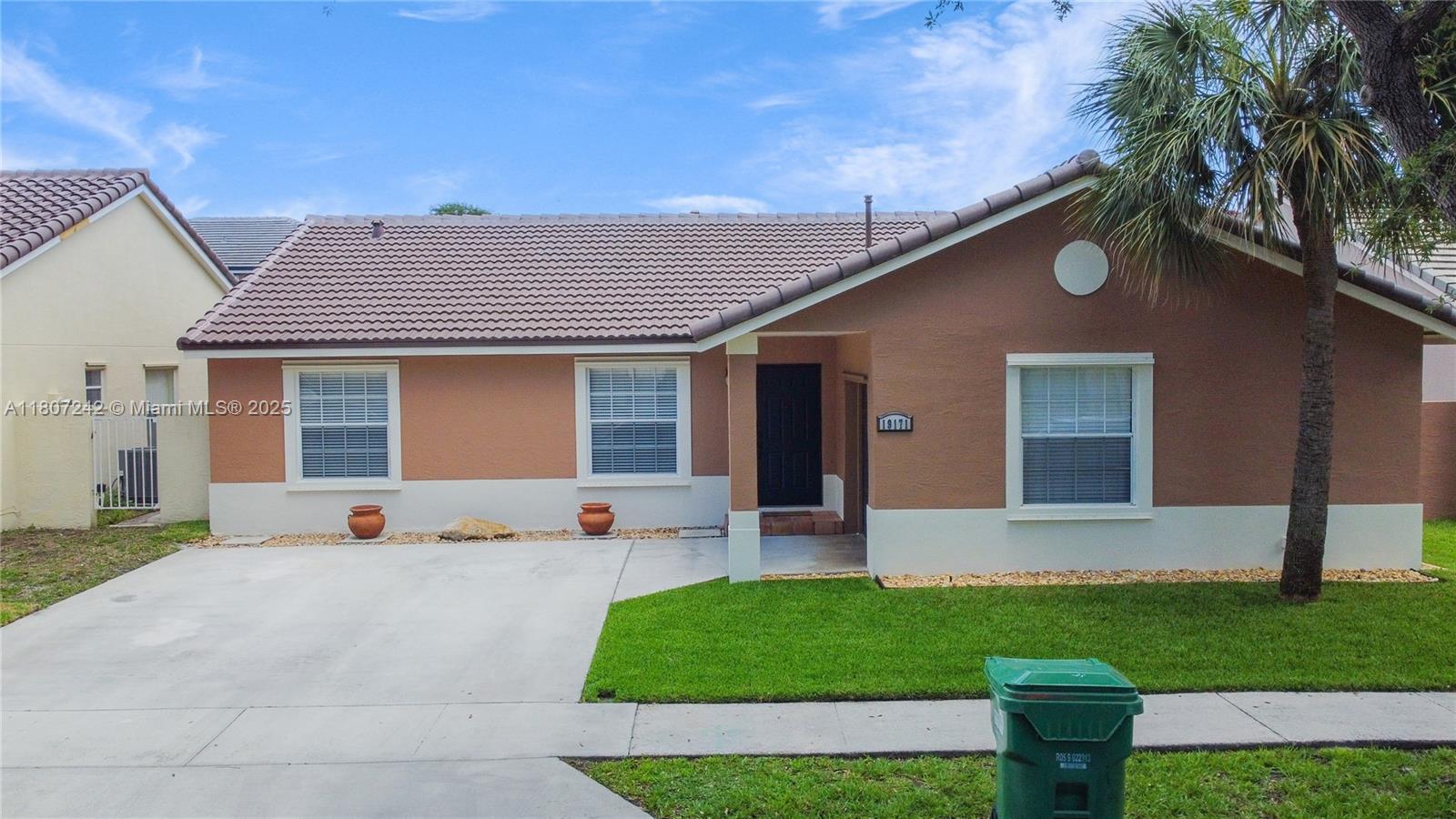 19171 NW 89th Ct, Hialeah, Florida image 28