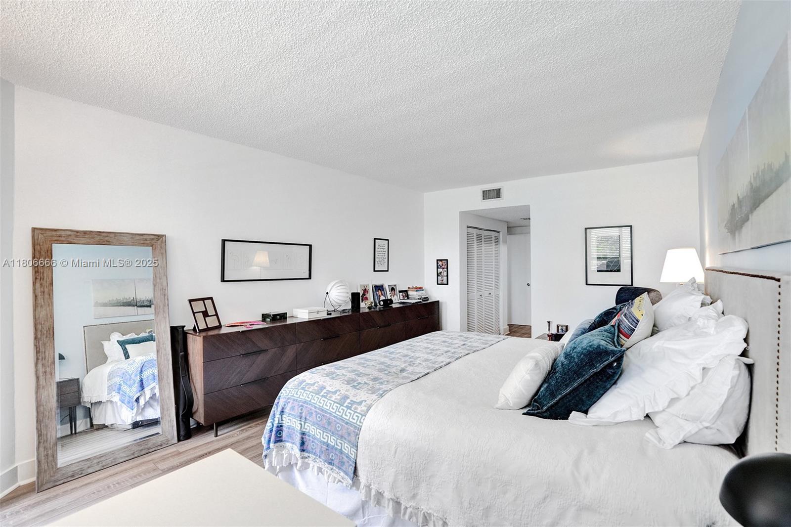 161 Crandon Blvd #325, Key Biscayne, Florida image 31