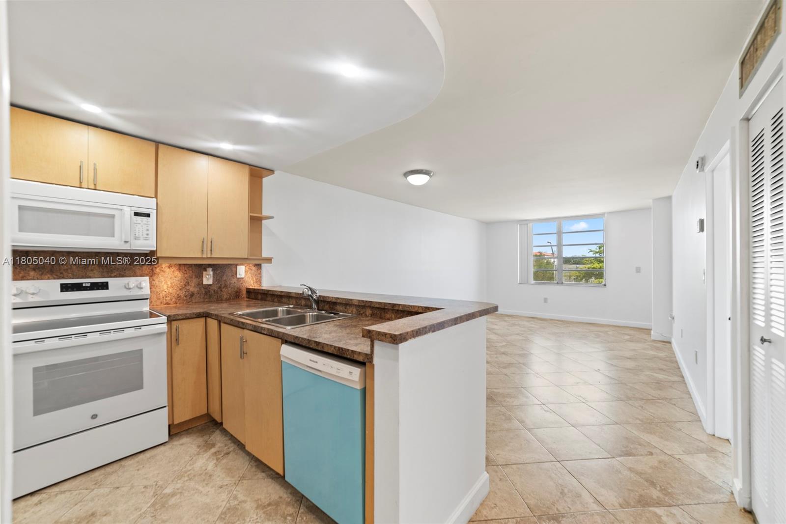 Property photo # 5