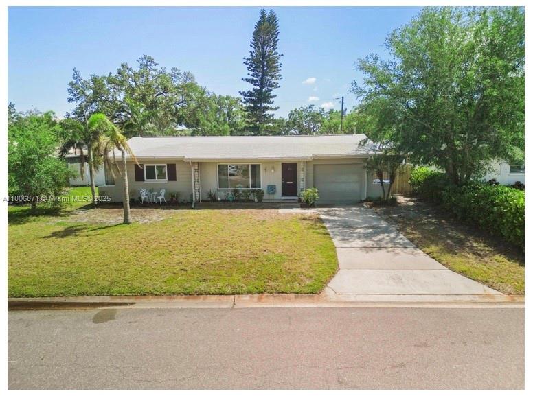 172 NE 45 Ave, Saint Petersburg, Florida image 1