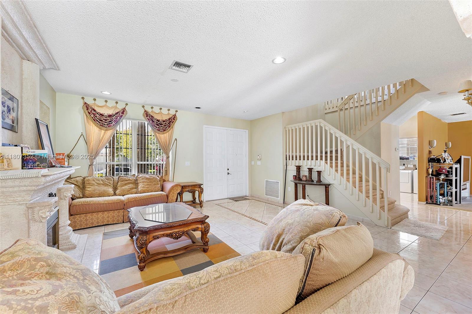 Listing Photo 10