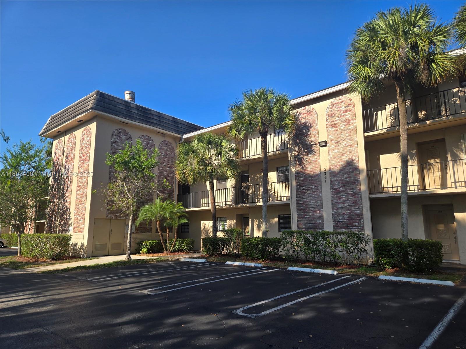 3361 NW 85th Ave #305, Coral Springs, Florida image 2