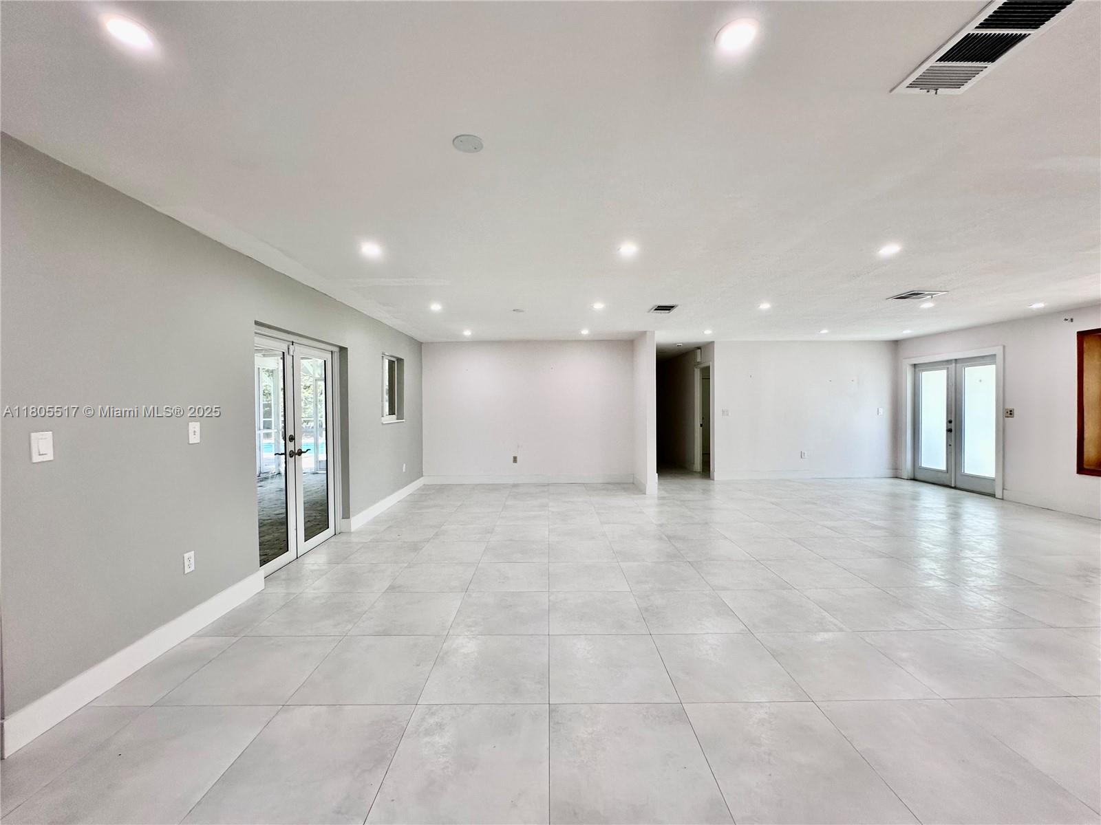 8890 SW 155th Ter, Palmetto Bay, Florida image 11