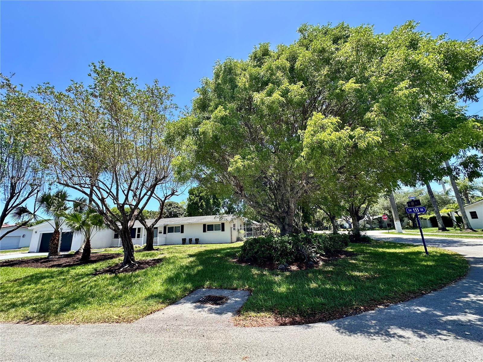 8890 SW 155th Ter, Palmetto Bay, Florida image 6
