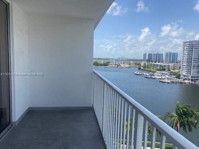 2801 NE 183rd St #1011W, Aventura, Florida image 16