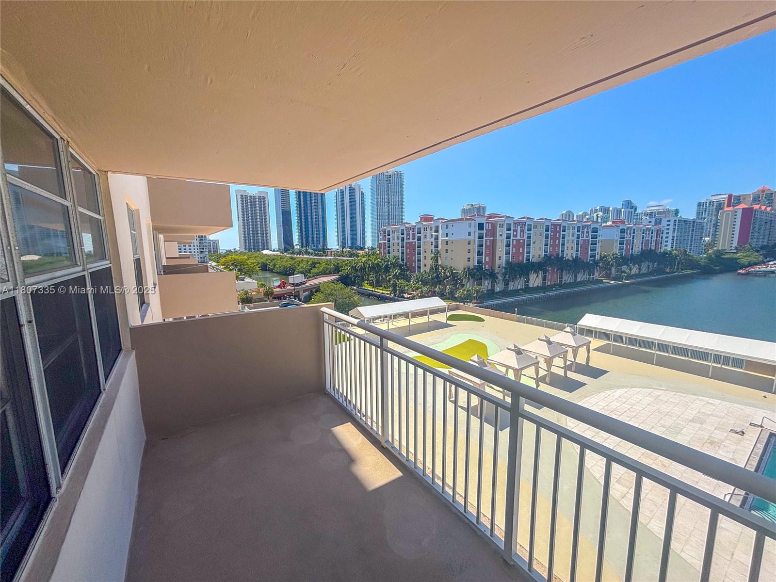 250 174th St #601, Sunny Isles Beach, Florida image 2