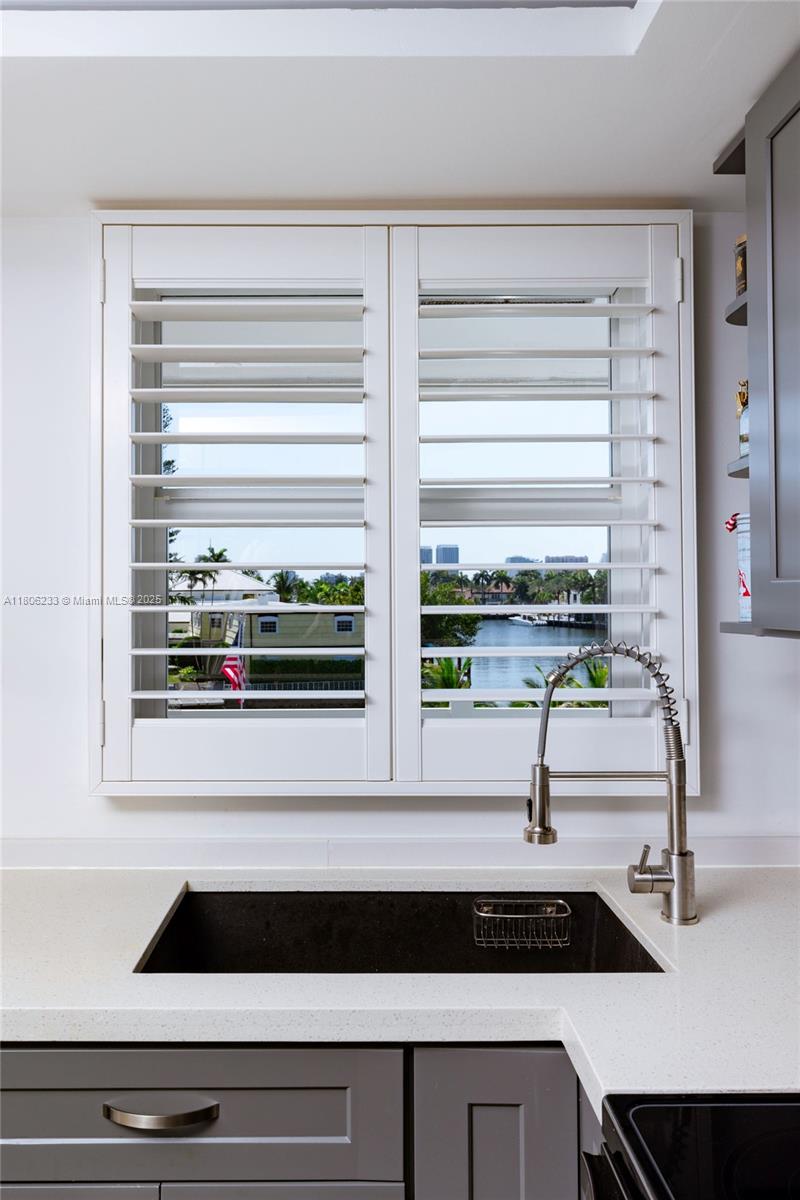 535 Hendricks Isle #303, Fort Lauderdale, Florida image 9